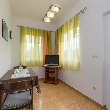Apartments Jakovcev Betina  Exterior foto