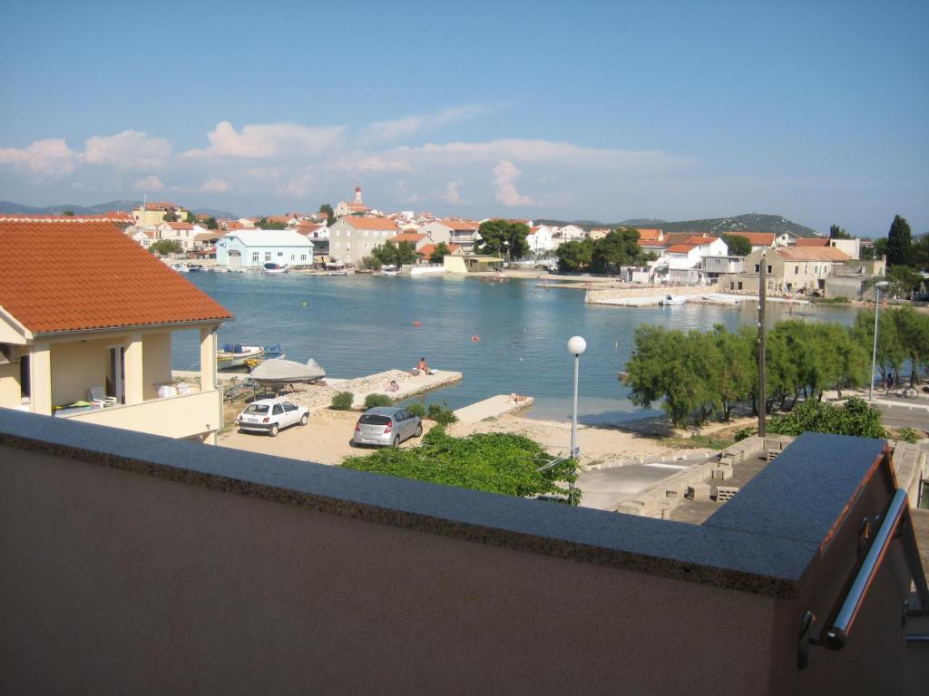 Jakovcev